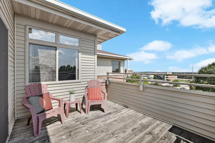 301 Harbour Town Drive #431, Madison, WI 53717 - #3