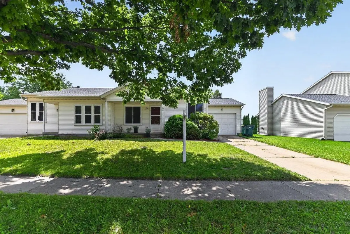 208 W Clover Lane #B, Cottage Grove, WI 53527 - #1