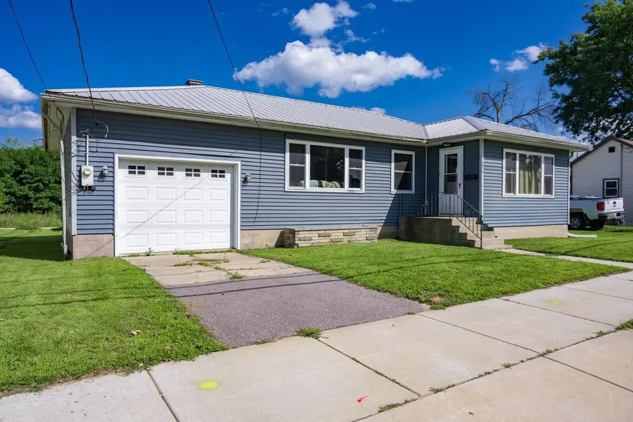 1016 Academy Street, Elroy, WI 53929 - #2