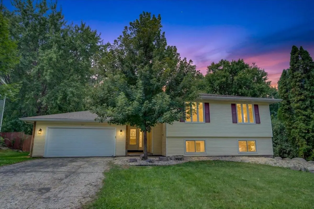 2727 Tami Trail, Fitchburg, WI 53711 - #1