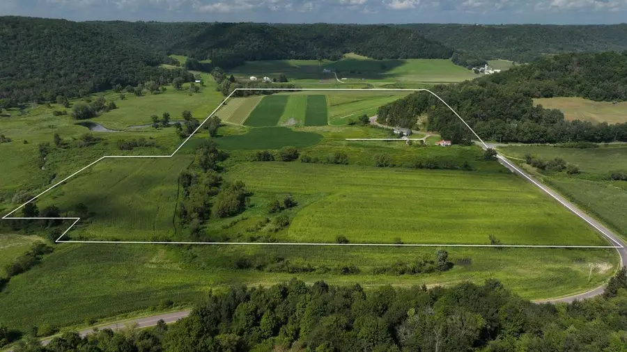 E5306 County Rd P, Coon Valley, WI 54623 - #2