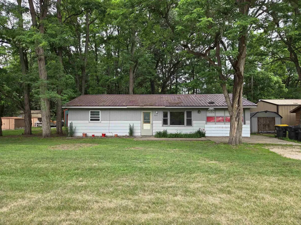 810 Locust Road, Avoca, WI 53506 - #1