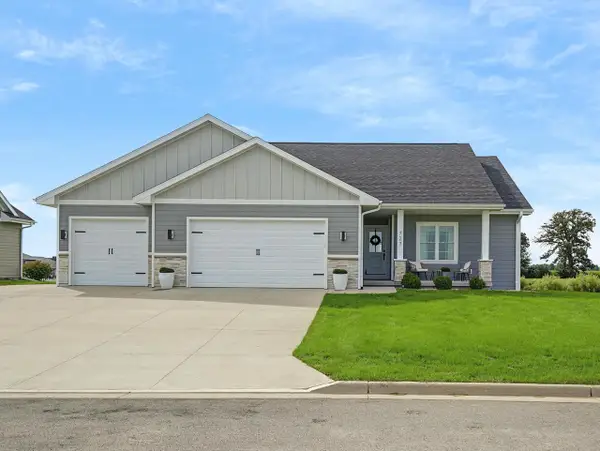 727 Badger Drive, Evansville, WI 53536