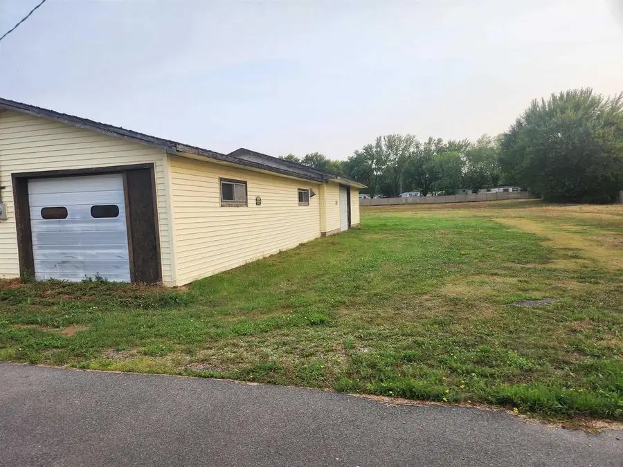 209 E 25th Street, Marshfield, WI 54449 - #3