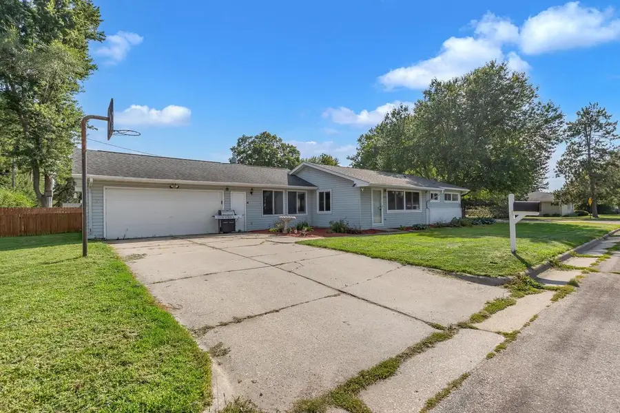 3102 E Fairchild S Street, La Crosse, WI 54601 - #2