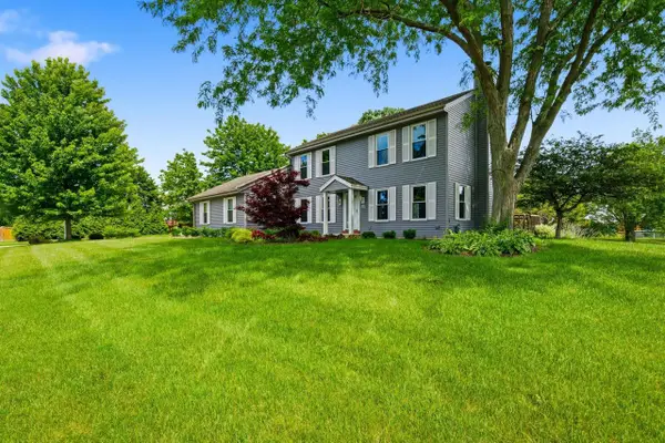 W169N10806 Redwood Lane, Germantown, WI 53022