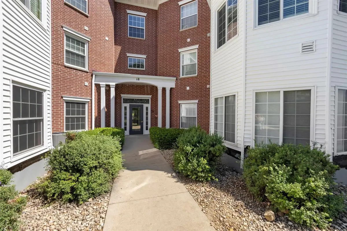 18 Kings Mill Circle #304, Madison, WI 53718 - #1