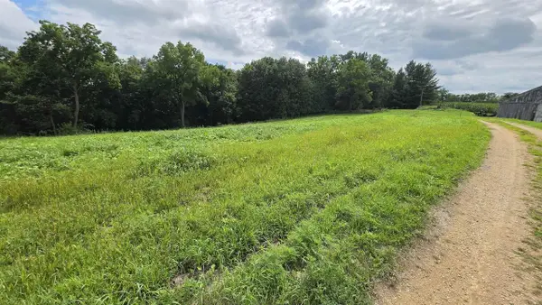 4795 Steiger Lane, Potosi, WI 53820