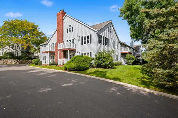 917 Harbor House Drive #8, Madison, WI 53719
