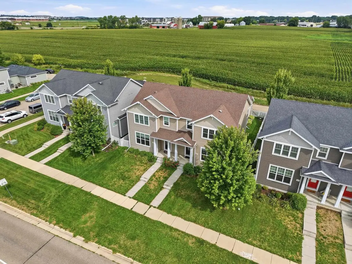 1042 O'Keeffe Avenue, Sun Prairie, WI 53590 - #1