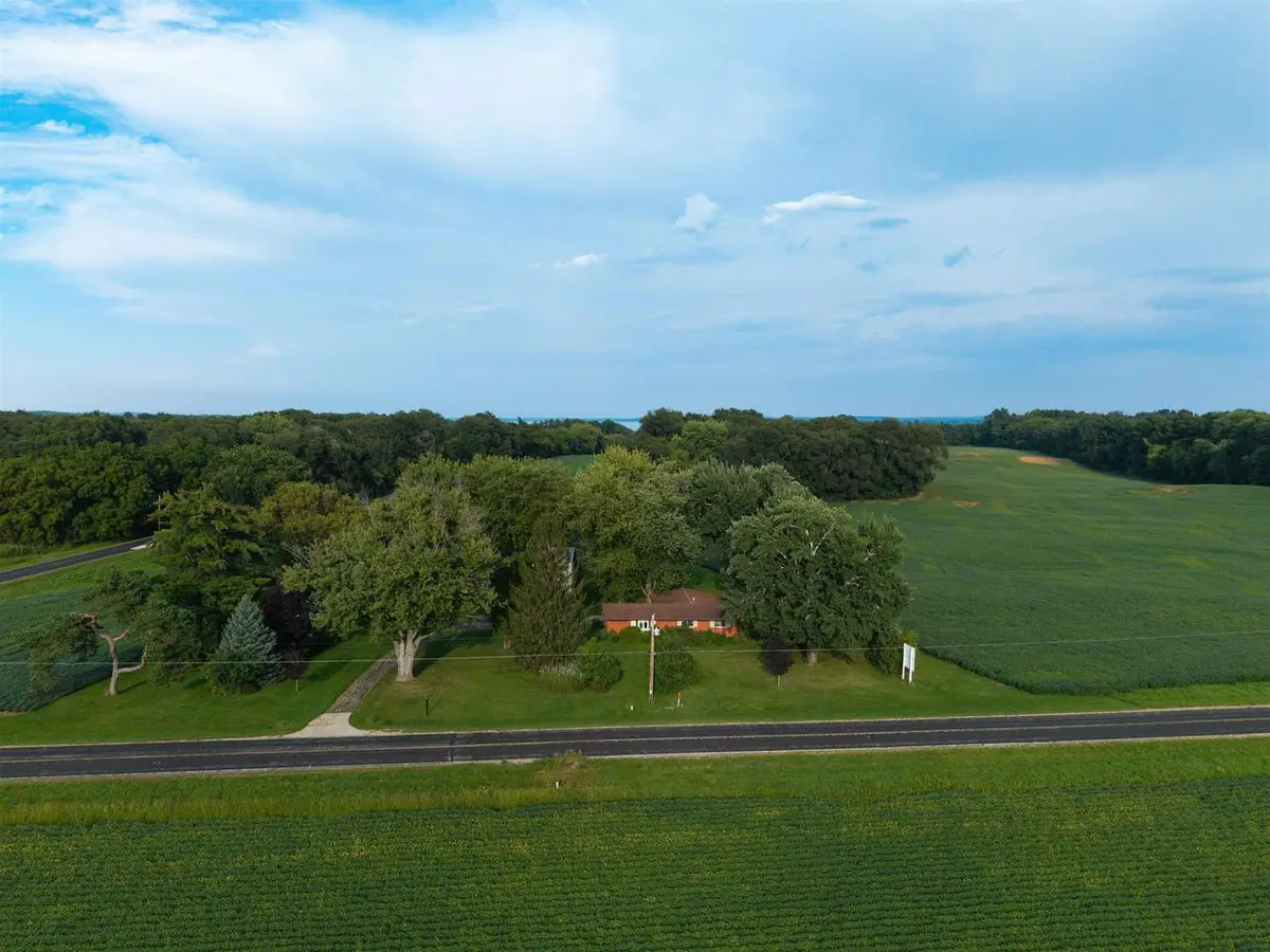 316 Hillside Road, Edgerton, WI 53534 - #1