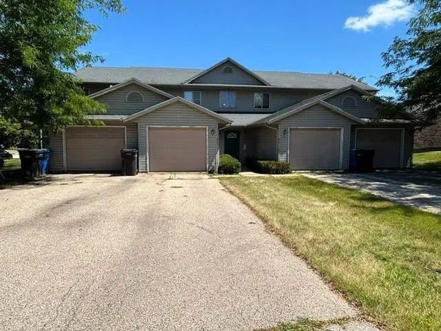 209-211-213-215 Fox Trail, Fall River, WI 53932 - #2