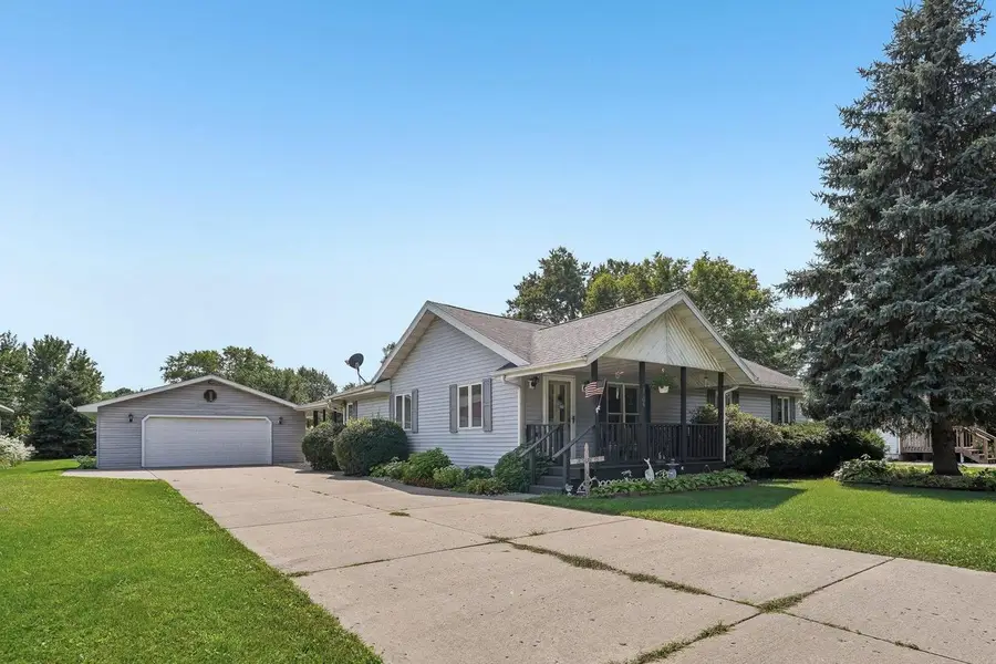2104 Thomas Street, Beloit, WI 53511 - #2
