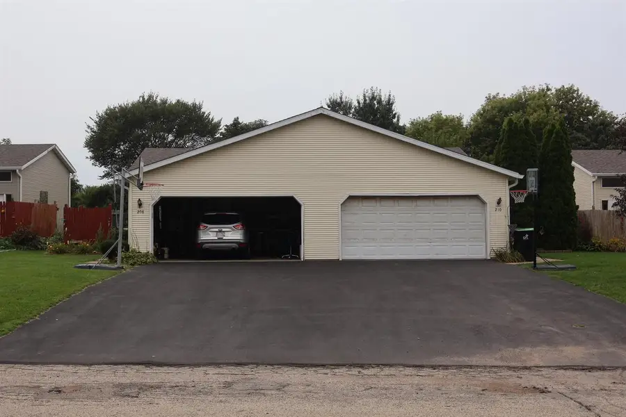 208-210 Eilbes Avenue, Beaver Dam, WI 53916 - #2