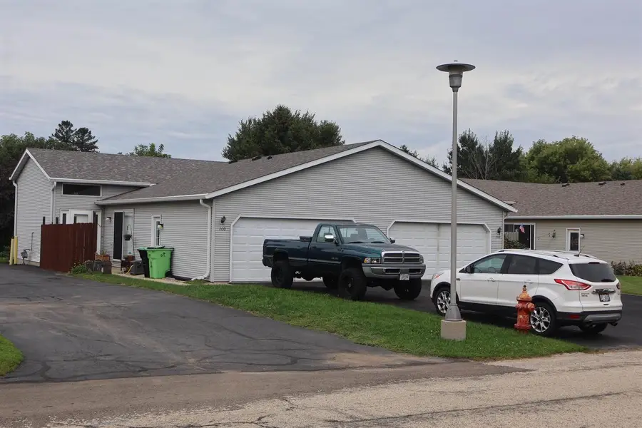 200 - 202 Eilbes Avenue, Beaver Dam, WI 53916 - #2