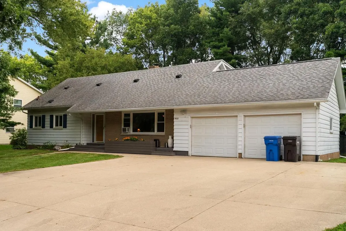 4611 Dennis Drive, Madison, WI 53704 - #1