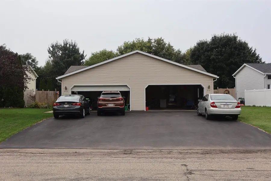 212 - 214 Eilbes Avenue, Beaver Dam, WI 53916 - #2