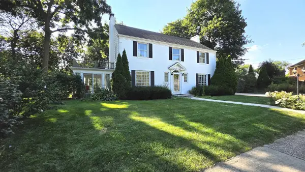 22 S Garfield Avenue, Janesville, WI 53545