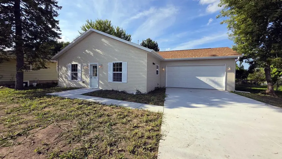 632 W Delavan Drive, Janesville, WI 53548 - #2
