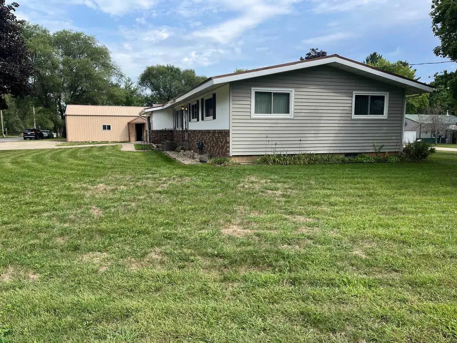 601 Clyde Street, Avoca, WI 53506 - #2