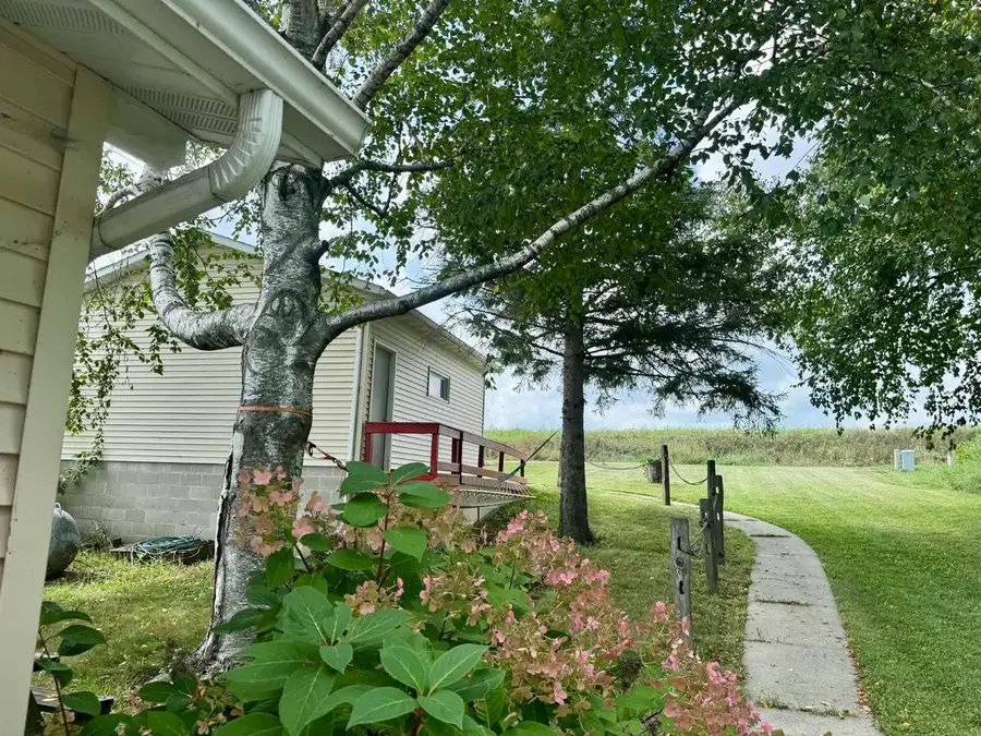 N9384 Idlehour Drive, Randolph, WI 53956 - #2