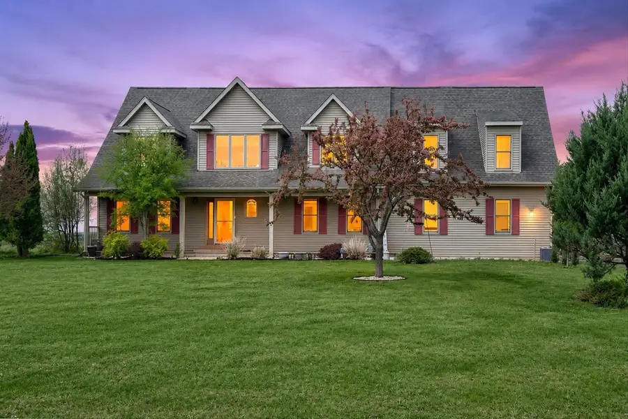 8632 N Stone Farm Road, Edgerton, WI 53534 - #2