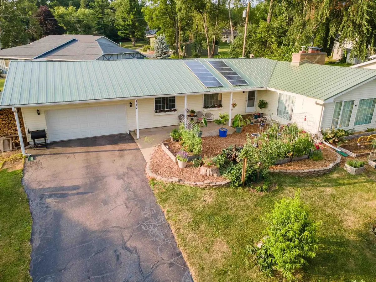 313 13th Street, Baraboo, WI 53913 - #1
