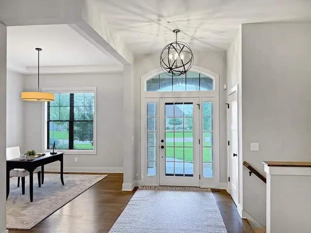 N18W24703 STILL RIVER DRIVE, Pewaukee, WI 53072 - #3