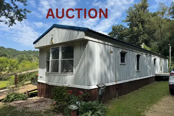 33981 Smyth Hollow Road, Hillpoint, WI 53937