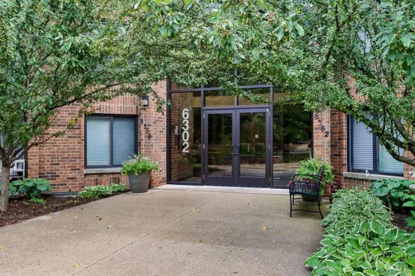 6302 Mineral Point Road #213, Madison, WI 53705