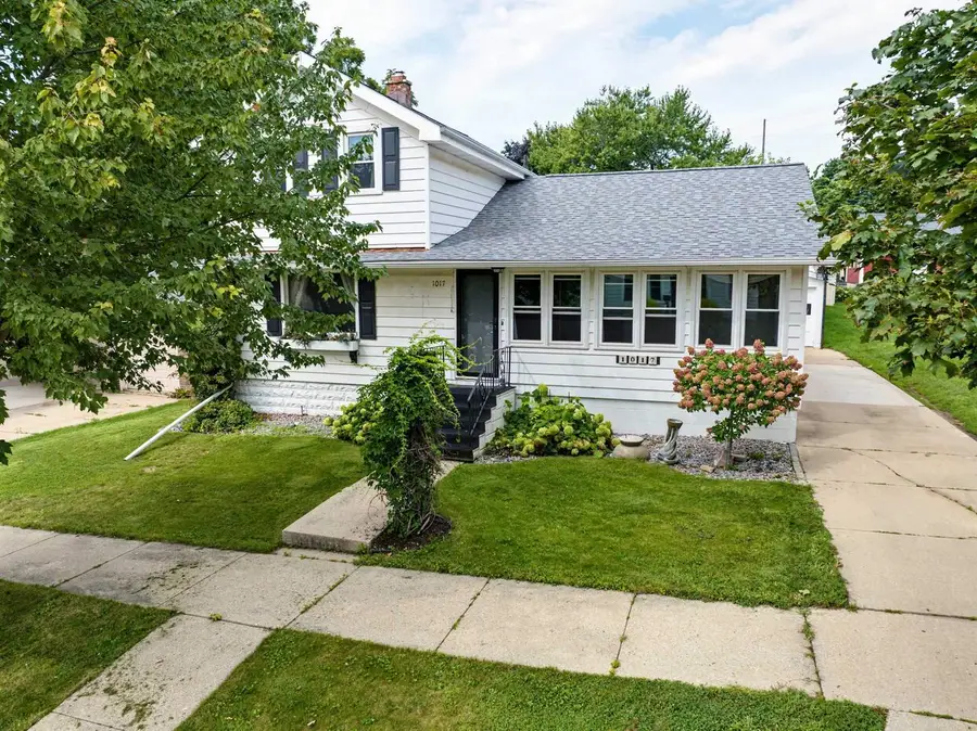 1017 12th Avenue, Monroe, WI 53566 - #2