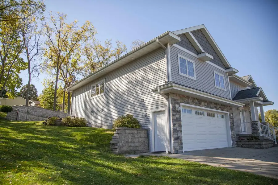 118 Savannah Circle, Barneveld, WI 53507 - #2