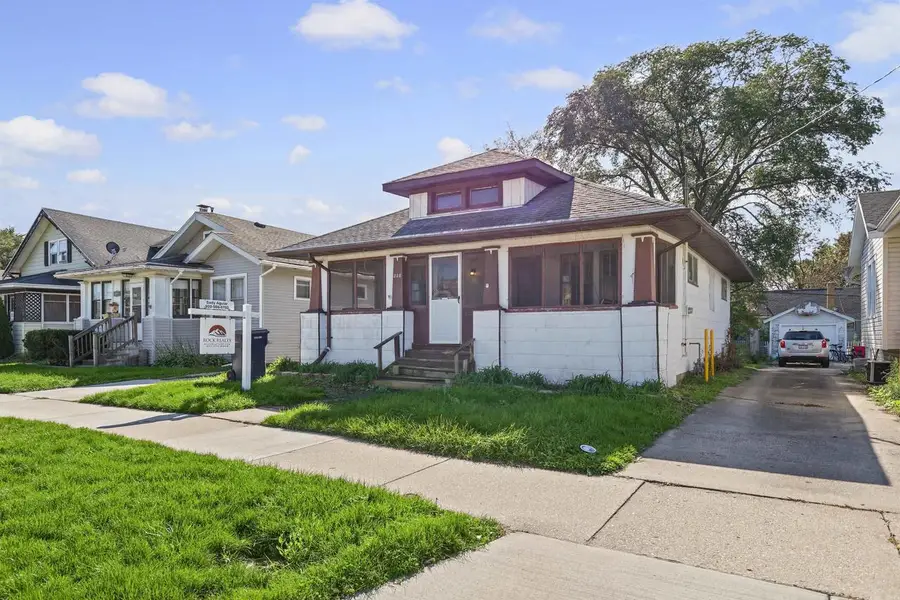 828 Sherman Avenue, Janesville, WI 53545 - #2