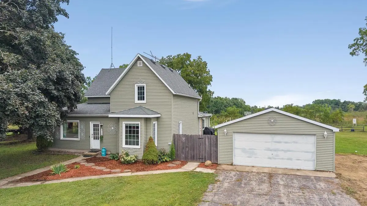 W8194 Thompson Road, Poynette, WI 53955 - #1