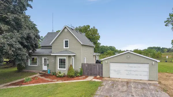 W8194 Thompson Road, Poynette, WI 53955