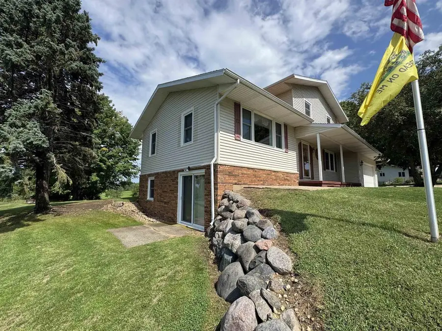 W5642 Rolling Acres Lane, Monroe, WI 53566 - #3