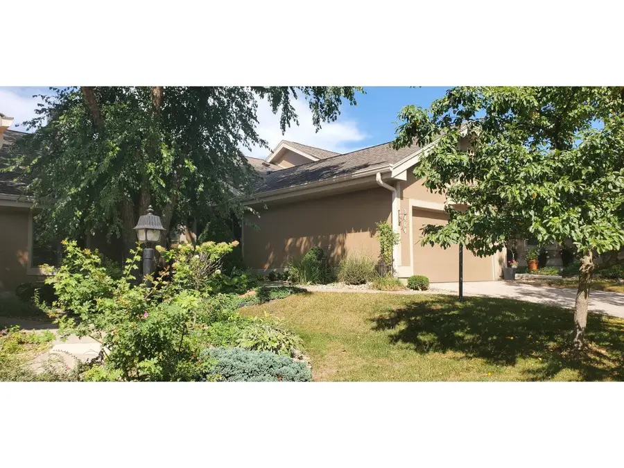 3404 Valley Creek Circle, Middleton, WI 53562 - #2