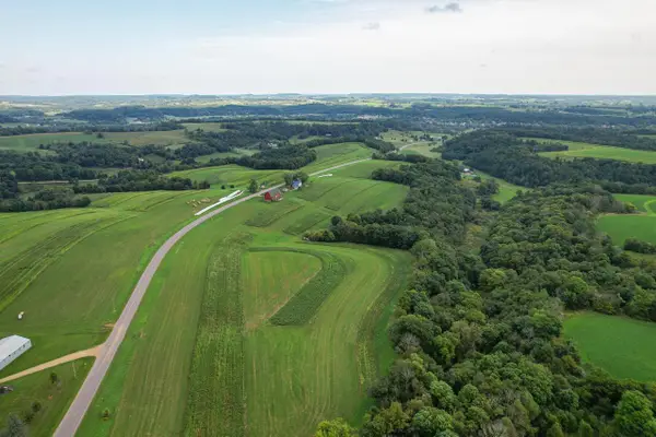 000 Cty Rd FF, Wonewoc, WI 53968