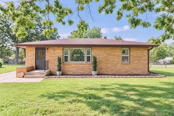 3616 S Glenwood Drive, Beloit, WI 53511