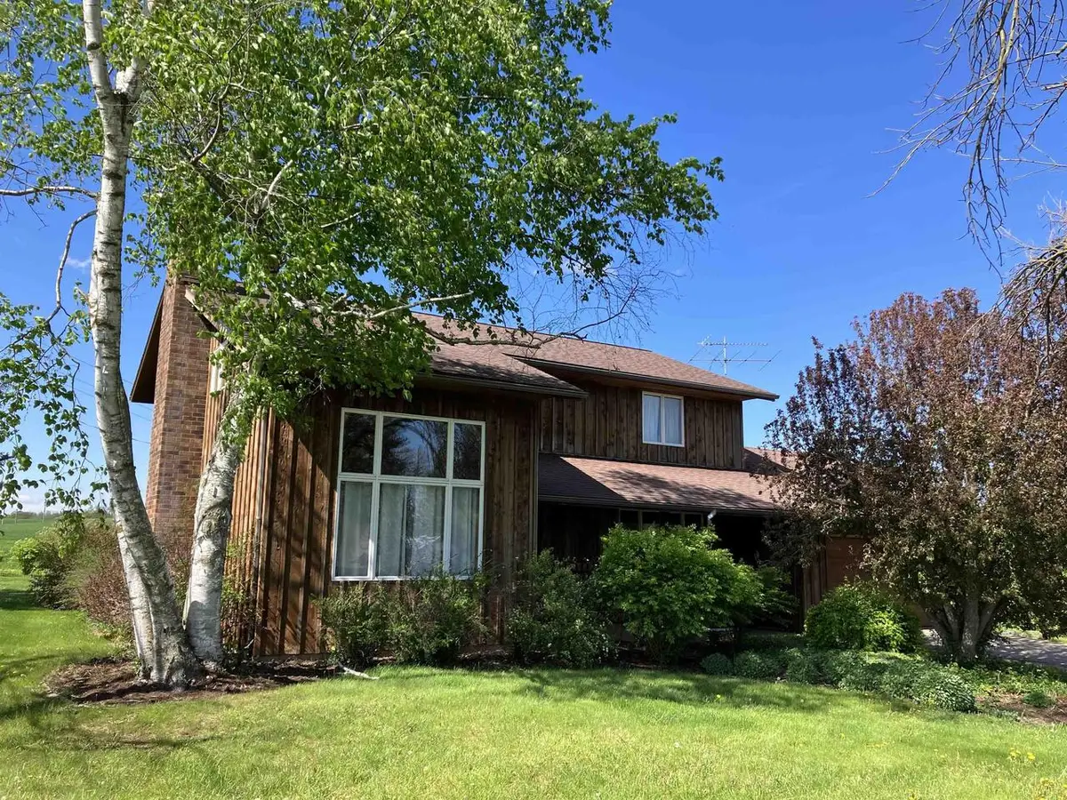 21008 County Hwy Q, Richland Center, WI 53581 - #1
