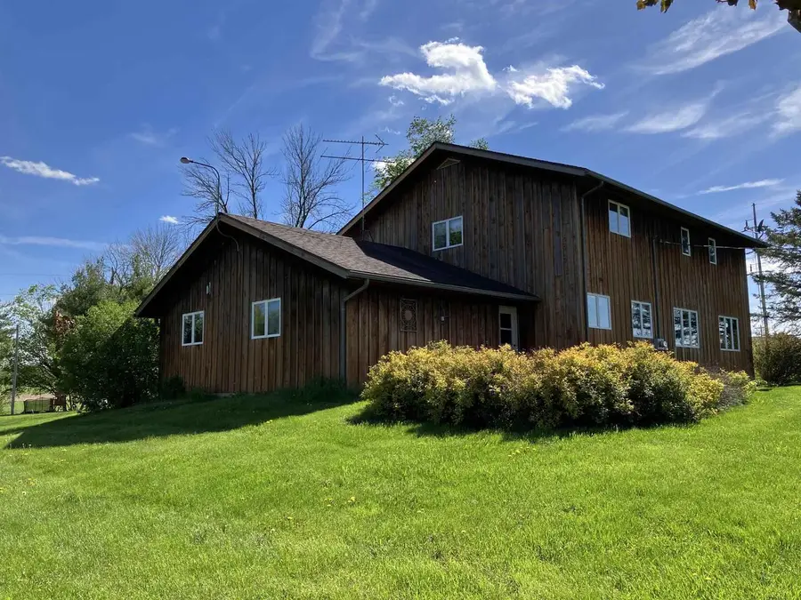 21008 County Hwy Q, Richland Center, WI 53581 - #2