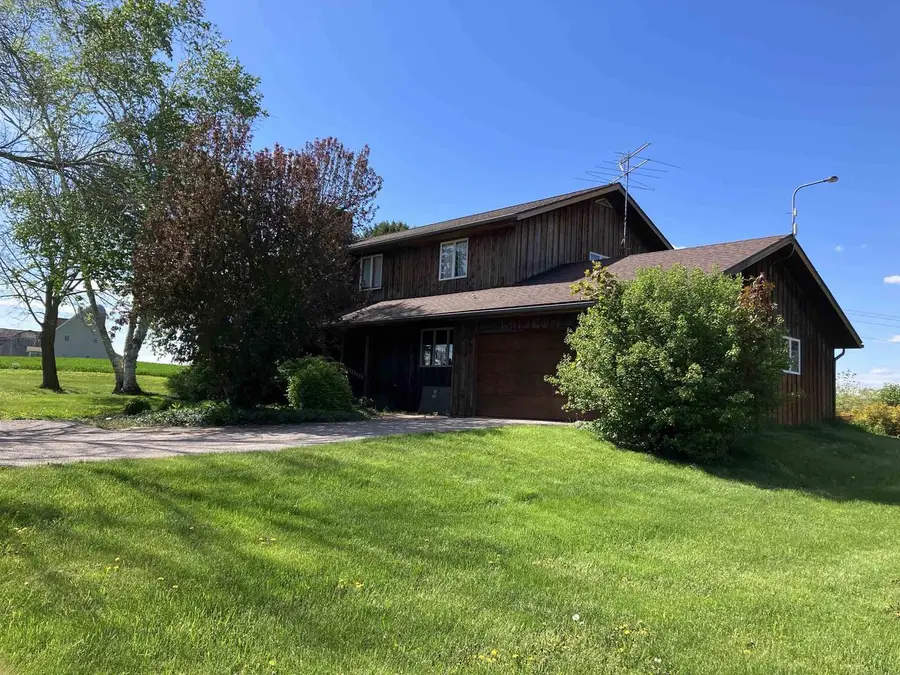 21008 County Hwy Q, Richland Center, WI 53581 - #3