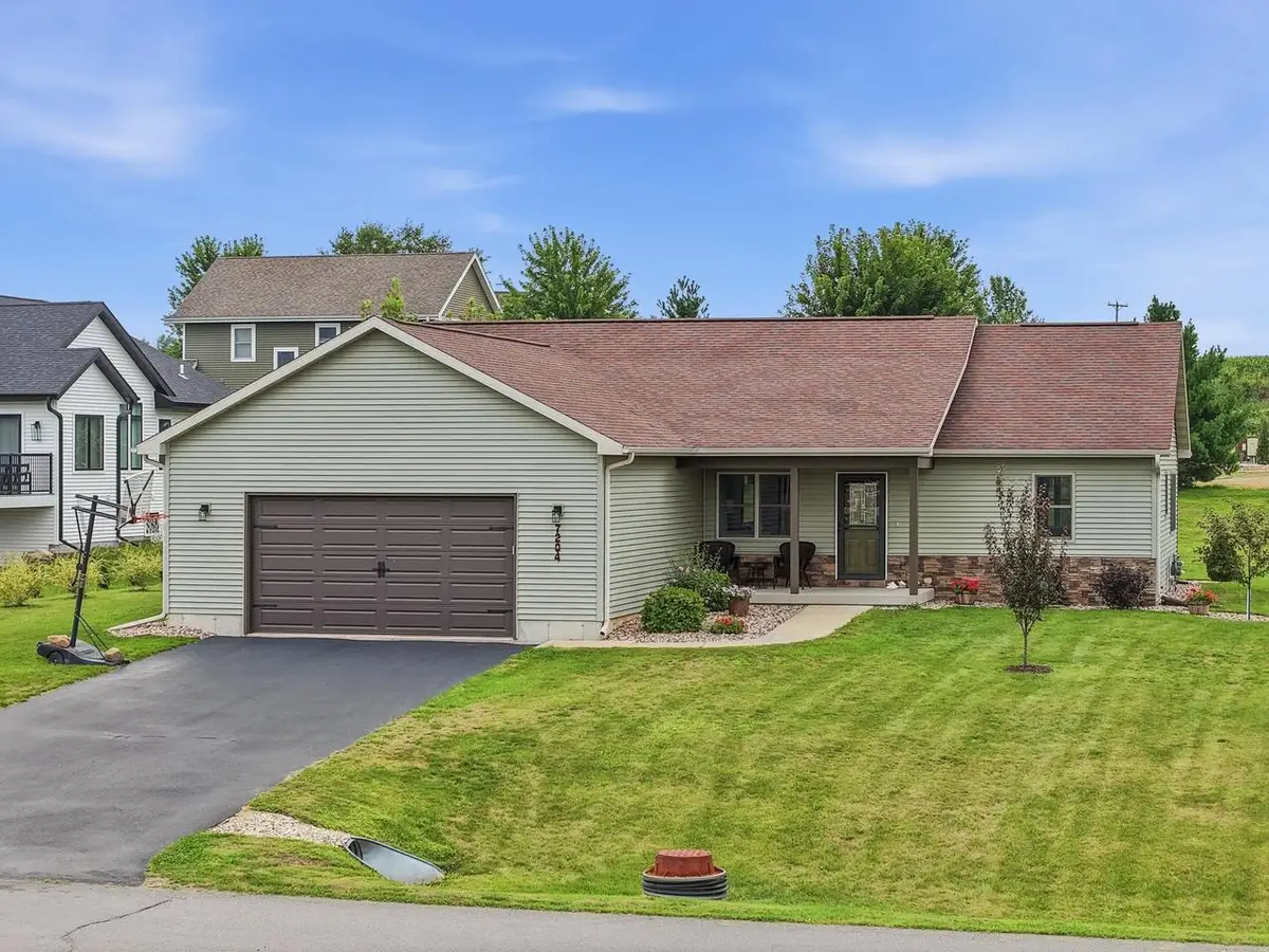 7204 Linsley Lane, Sauk City, WI 53583 - #1