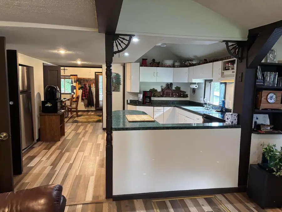 924 Garnavillo Avenue, McGregor, IA 52157 - #3