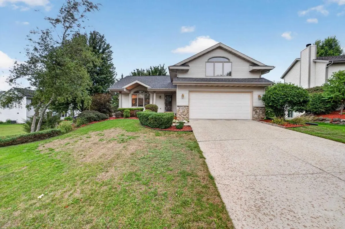 5904 Red Oak Trail, McFarland, WI 53558 - #1