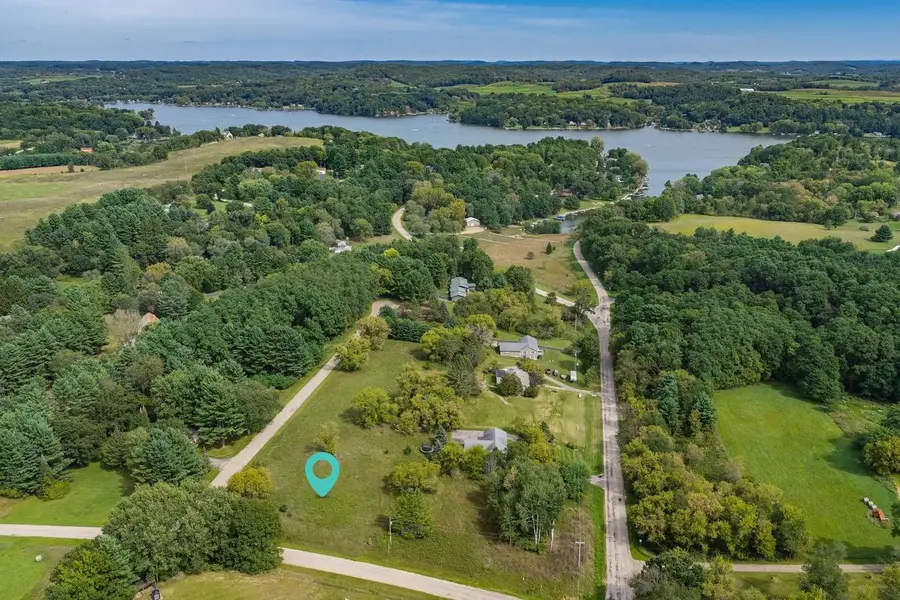 L17 Wren Algonquin Court, La Valle, WI 53941 - #2