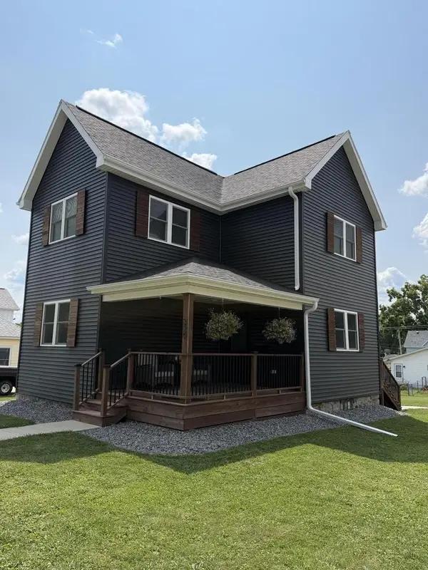 329 W Fountain Street, Dodgeville, WI 53533