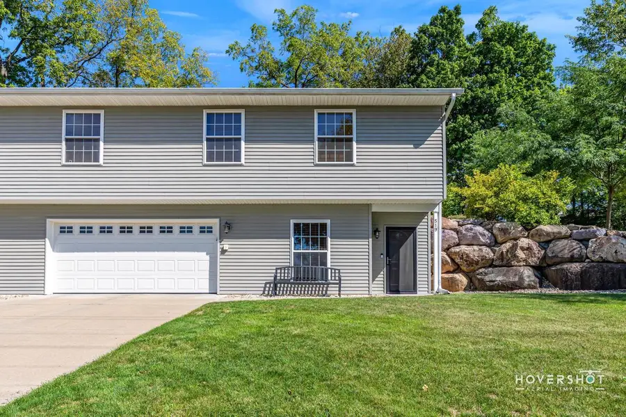 519 Vine Street, Baraboo, WI 53913 - #3