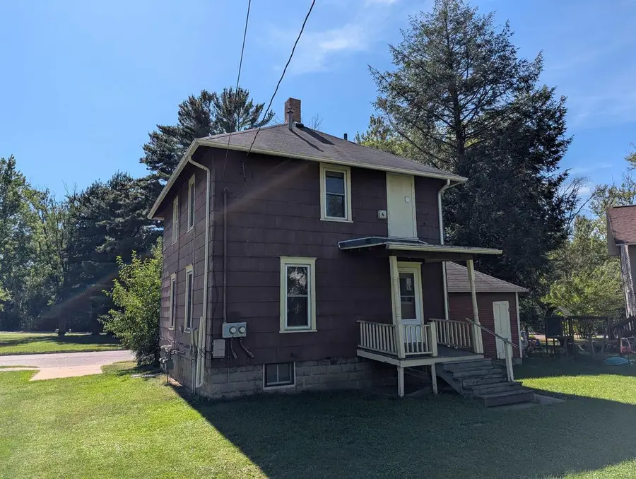 615 Division Street, Reedsburg, WI 53959 - #2