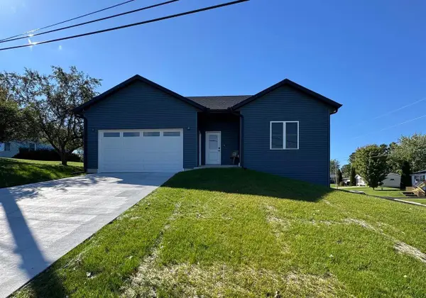 400 Hollander Street, Markesan, WI 53946